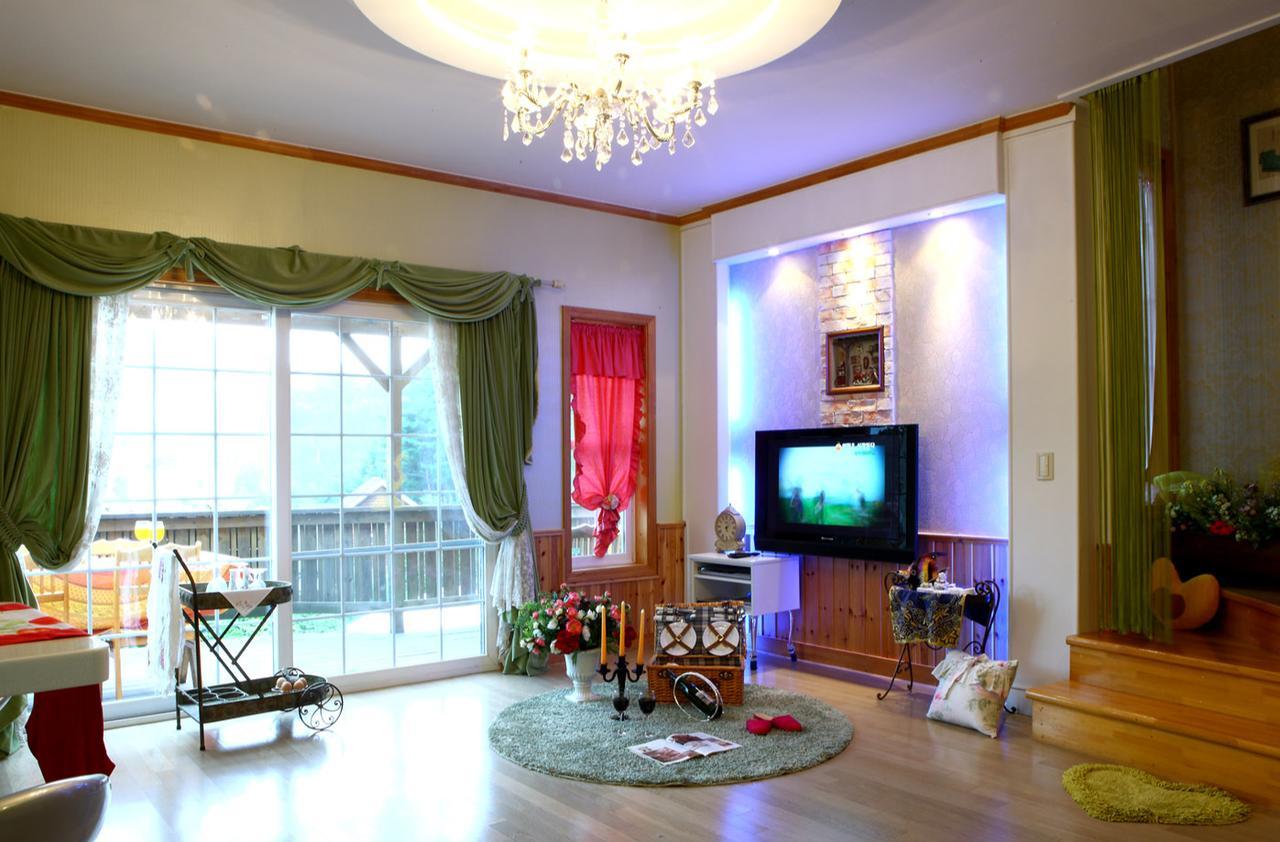 Violin Pension Hoengseong Exterior photo